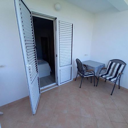 Apartmani Dijana Palit Exterior photo
